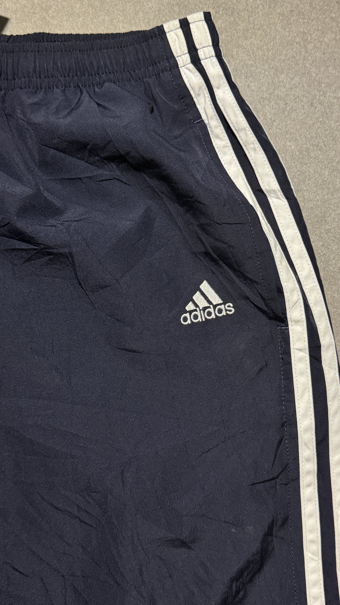 ADIDAS TRACKPANTS (S)